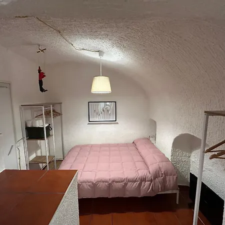 Appartamento “ Nel Vecchio Carruggio” *